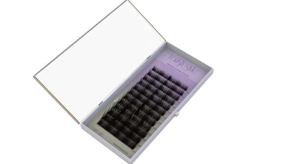 3D W Wispy Lashes - Image 10